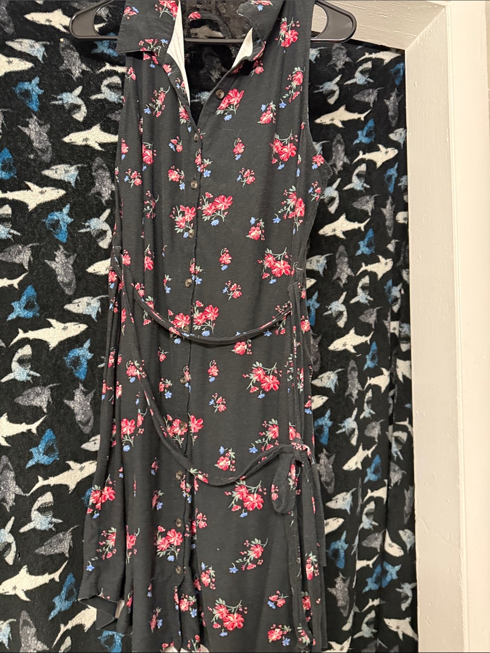 Floral sleeveless dress